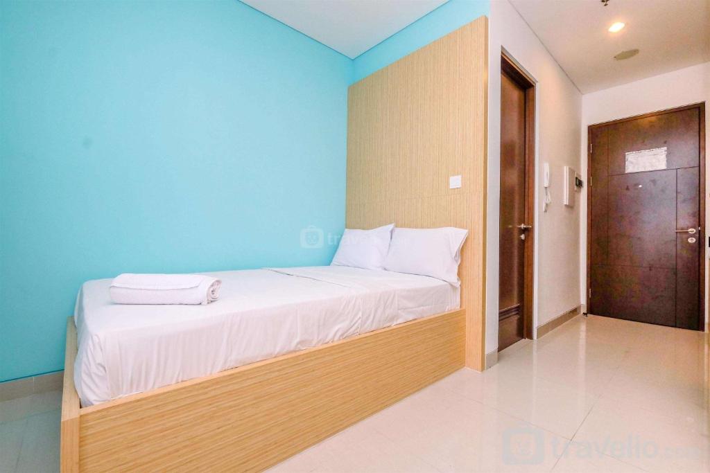 Nice Studio Apartment at Ciputra World 2 By Travelio, Jakarta