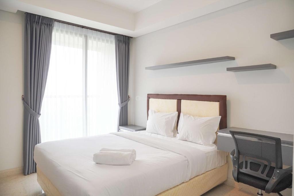 Minimalist and Nice Studio at Gold Coast Apartment By Travelio, Jakarta