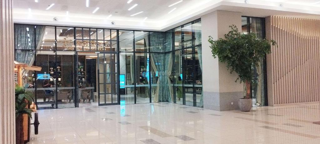 Simple and Homey 2BR at Benson Supermall Mansion Apartment By Travelio, Surabaja