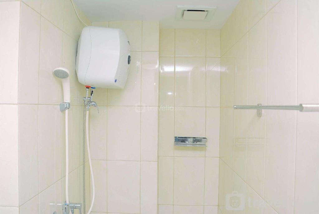 Gorgeous 2BR Springlake Summarecon Apartment By Travelio, Bekasi