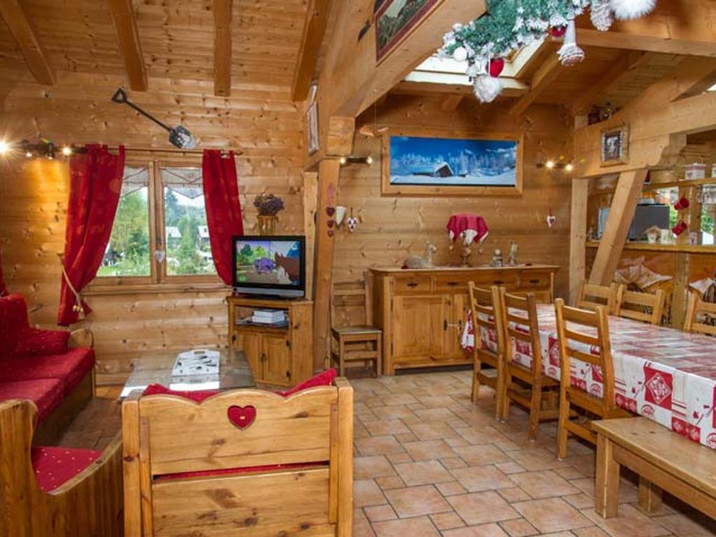 Chalet 8 pièces, 16 pers, proche village, parking, WiFi, animaux admis - FR-1-676-112 - 3