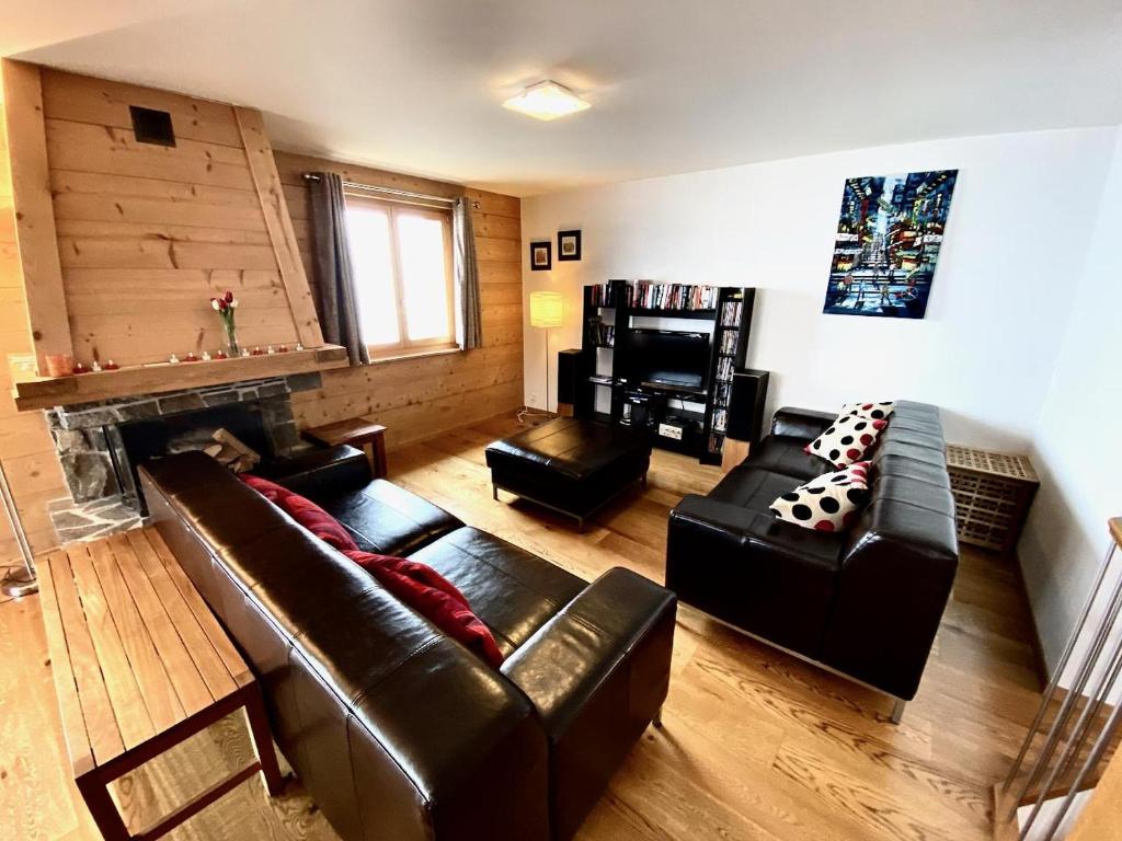 Essert B 32, Champoussin