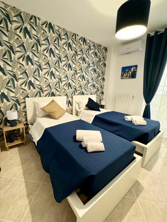Deca Home - 4