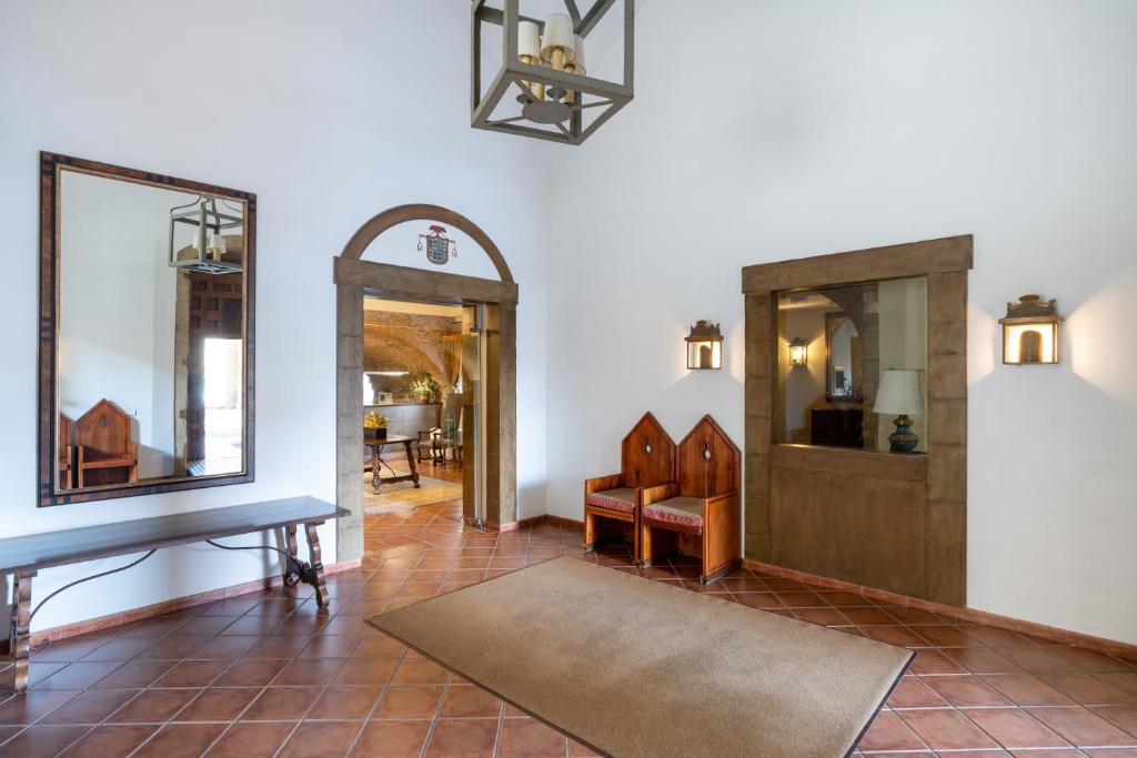 パラドール デ サント ドミンゴ ベルナルド デ フレスネダ (Parador de Santo Domingo Bernardo de Fresneda)