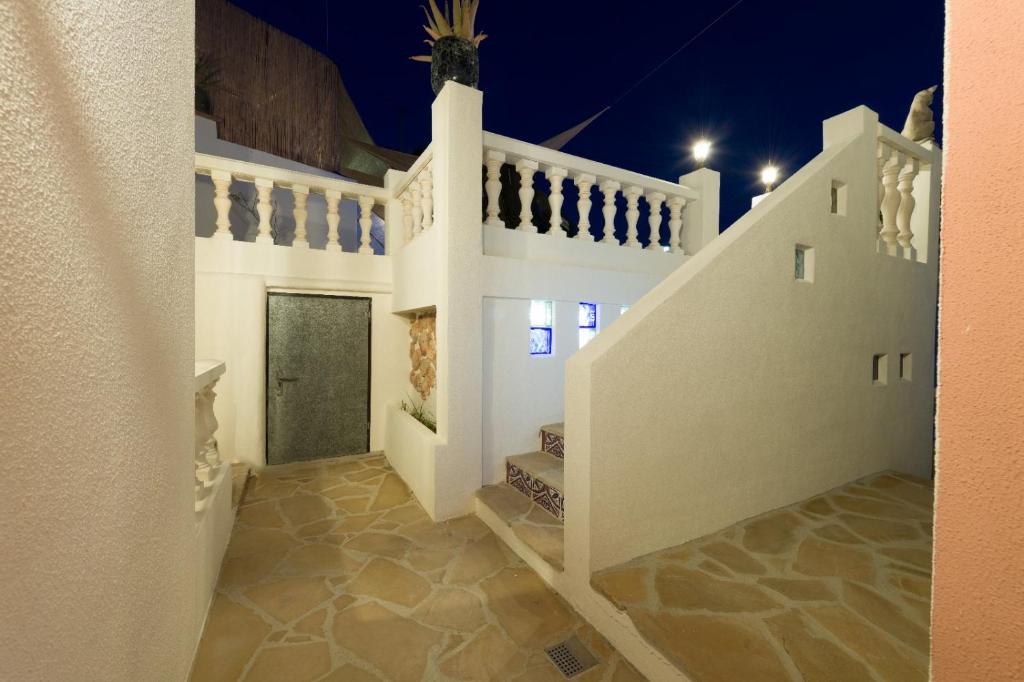 VILLA CASA JOLI in Oliva with private pool and stunning views - 3