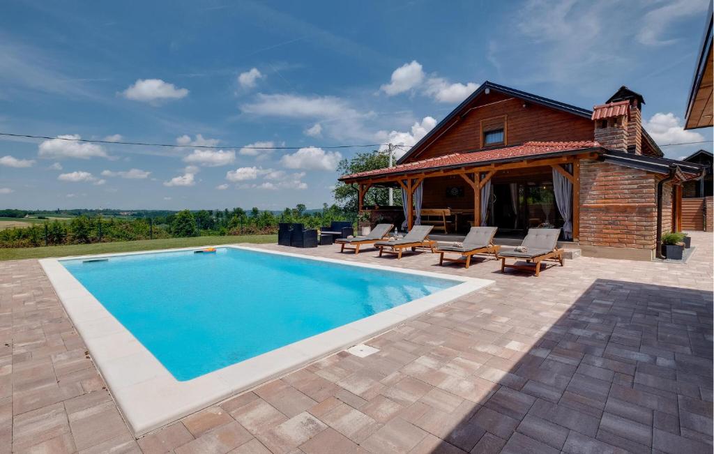 Nice Home In Gornje Plavnice With Wifi, Gornje Plavnice