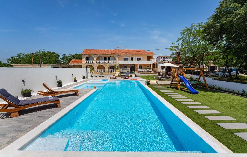 Gorgeous Apartment In Galovac With Wifi, Galovac