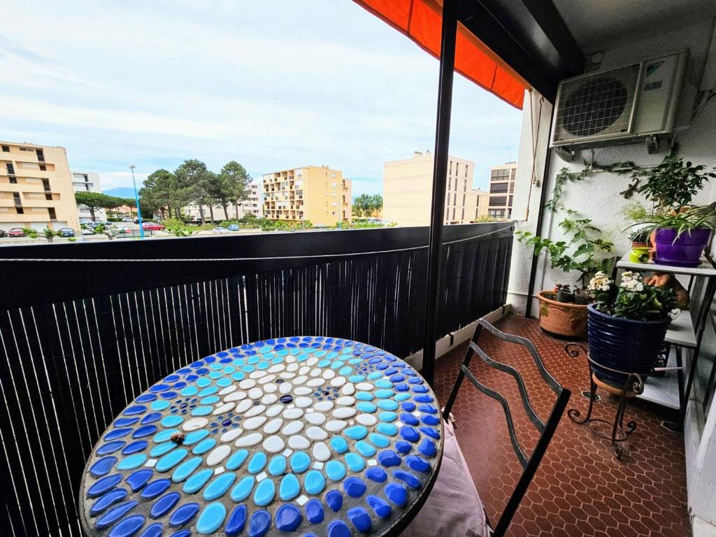 Saint-Cyprien : T2 avec Terrasse, Clim et Parking, Près de la Plage - FR-1-309-470 - 1