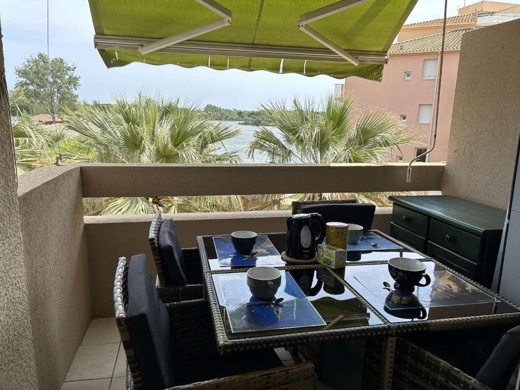 Appt 2P 6 pers avec piscine et parking à Port Camargue - FR-1-250-288 - 1