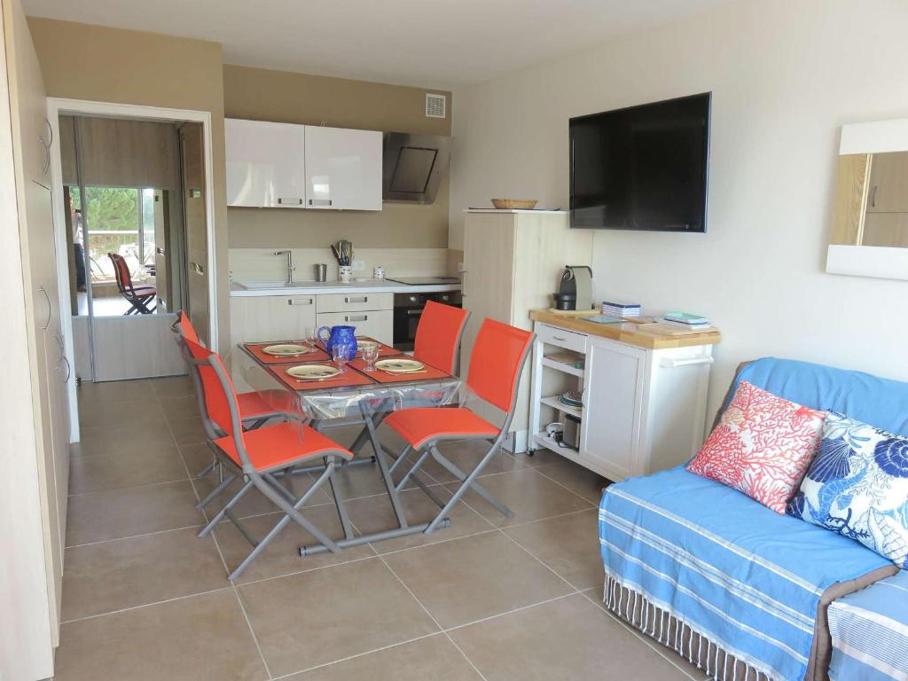 Studio refait avec piscine et clim, proche plage et commerces - FR-1-731-81 - 5
