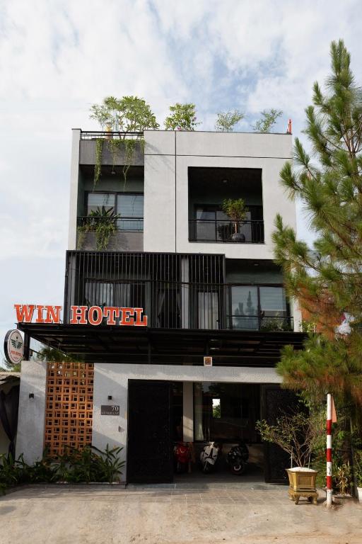 Win Hotel