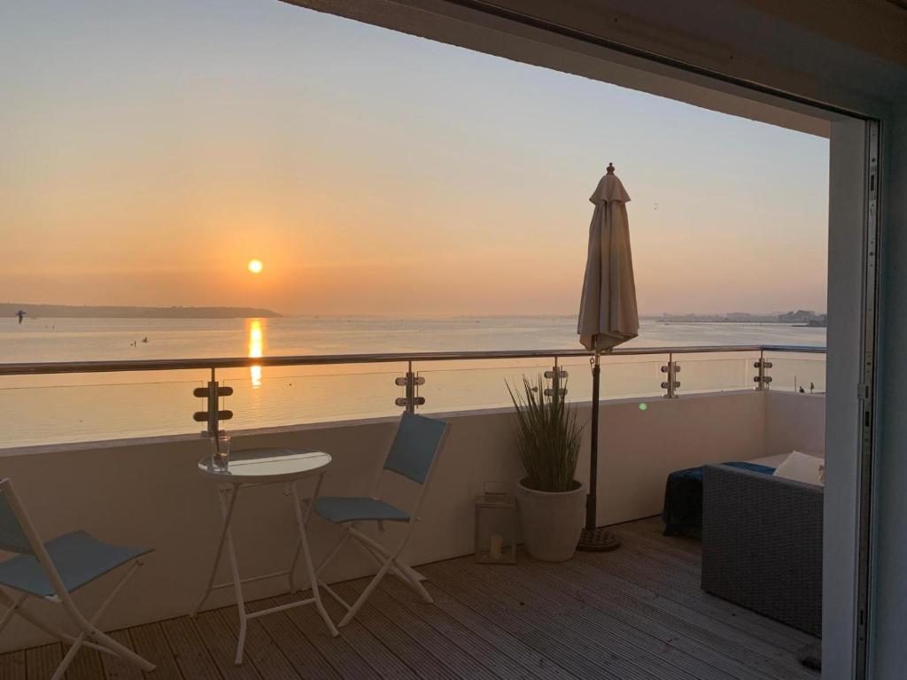 Sandbanks, Poole Harbour, Sandbanks