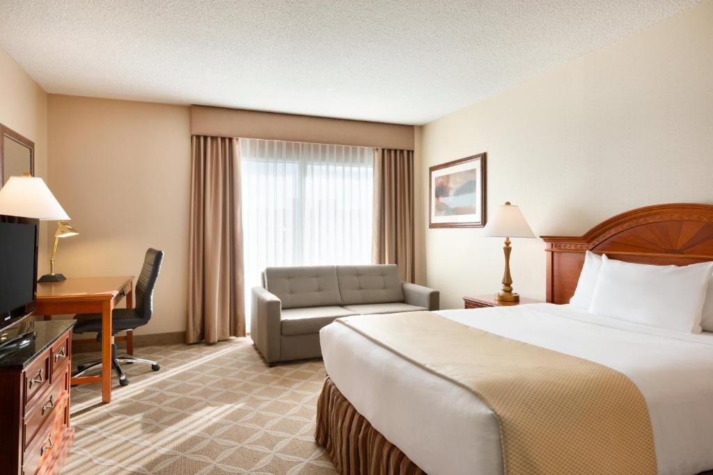 Days Hotel & Suites By Wyndham Lloydminster Photo 36