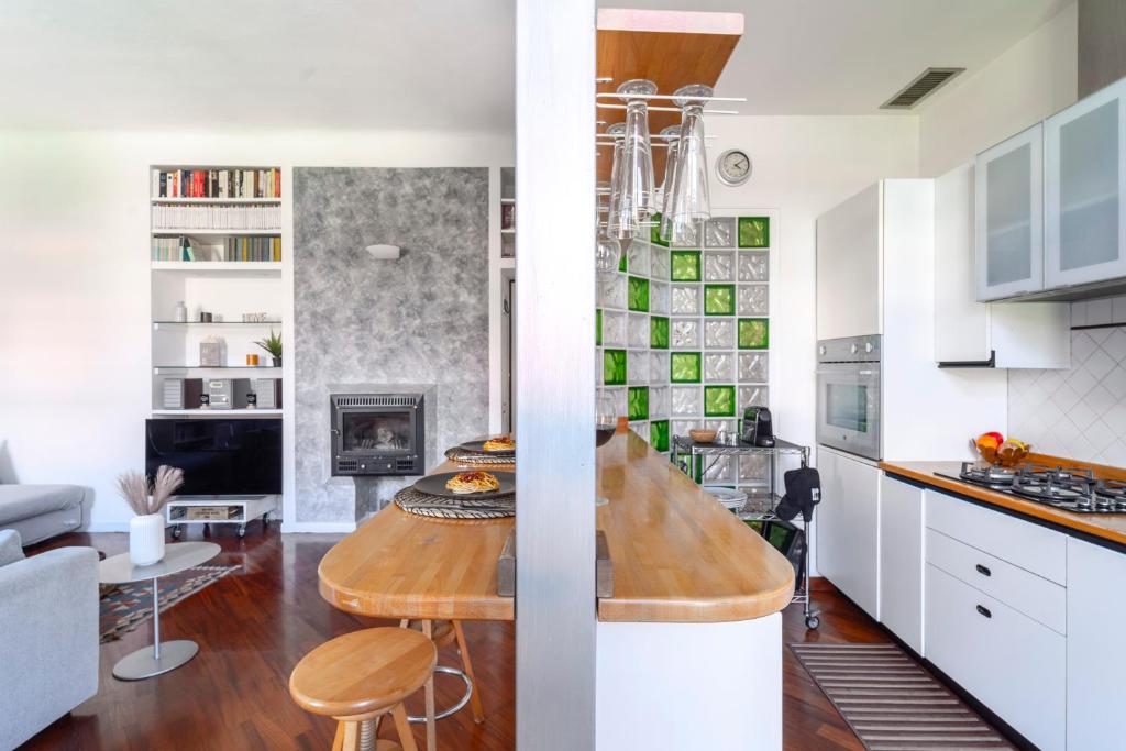 Roomy Central Flat with Garage - Porta Romana - 3