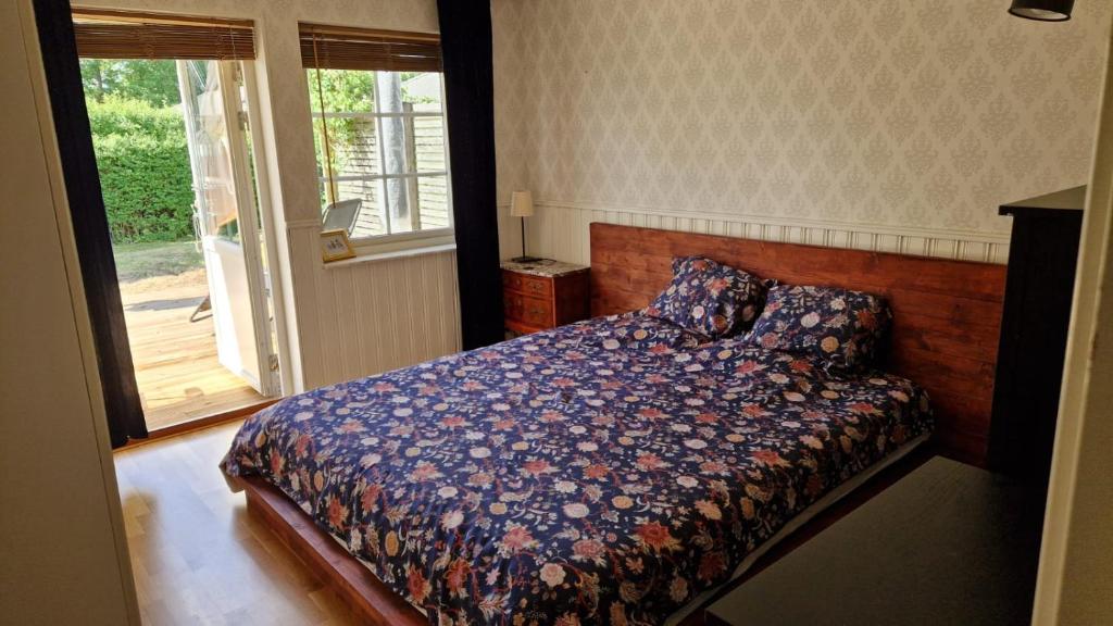 Blå rummet - Rum i familjärt boende - Sängkläder & handdukar ingår, Färjestaden