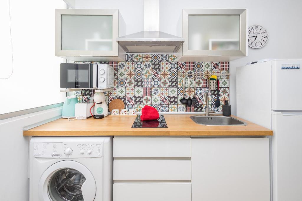 Las Canteras Beach Workfriendly Bright Studio - 4