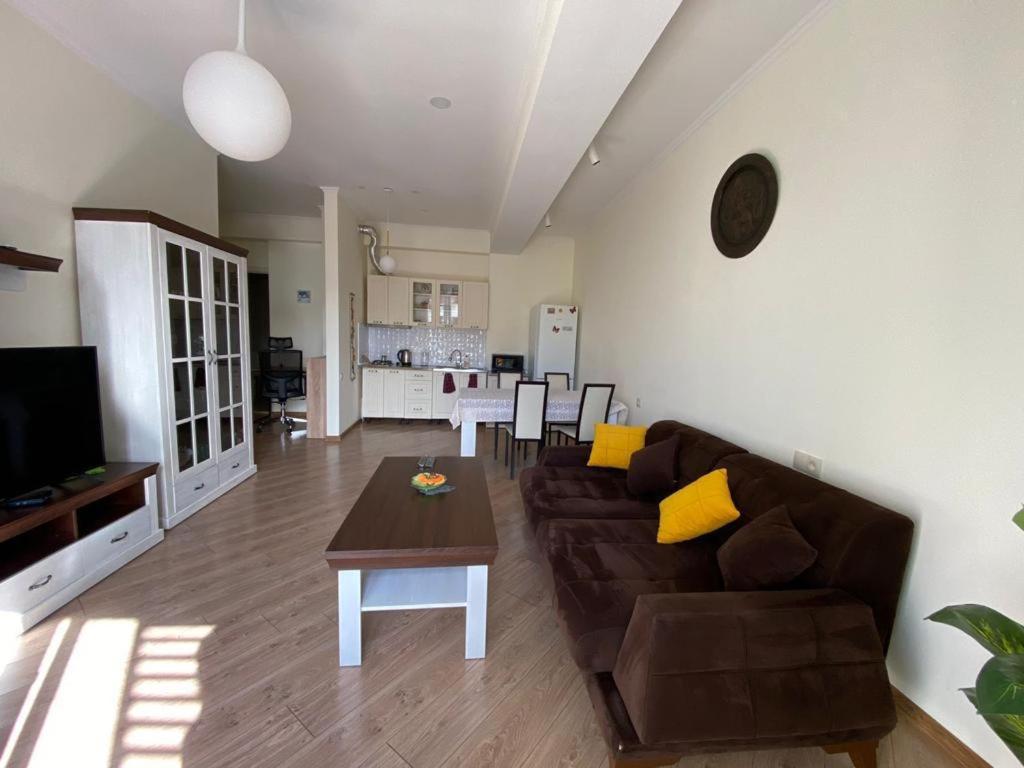 Apartment in city center near technical university metro station, Tbilisi