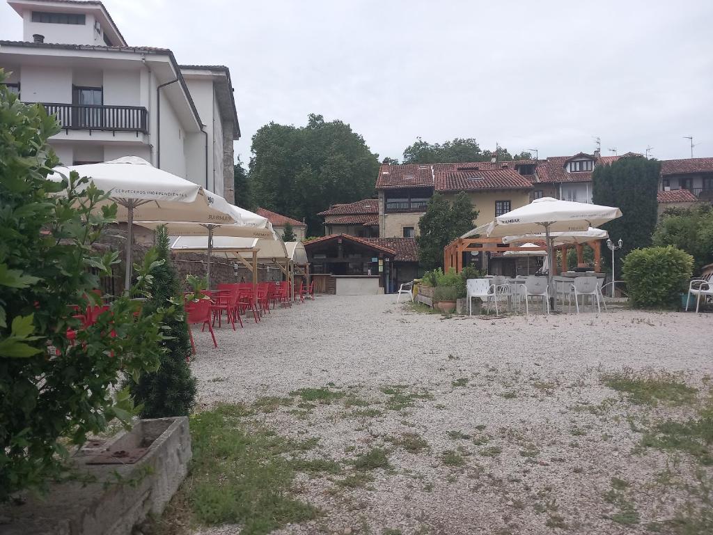 Balcony/terrace, Albergue Gandara in Santillana del Mar