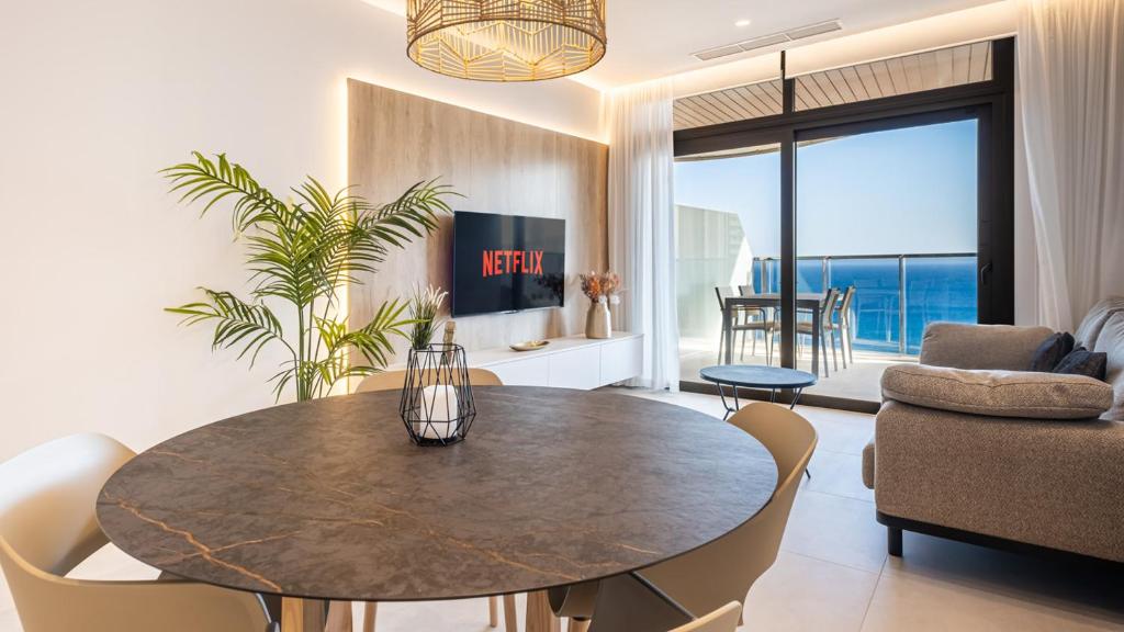 Sunset Waves Resort with sea views - 2