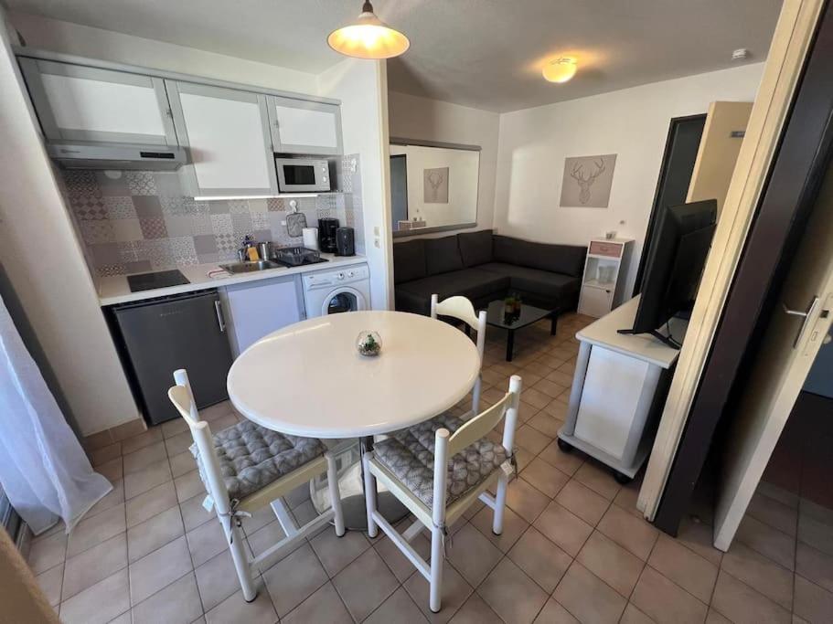 1 Bed Antibes les pins with Pool - 4
