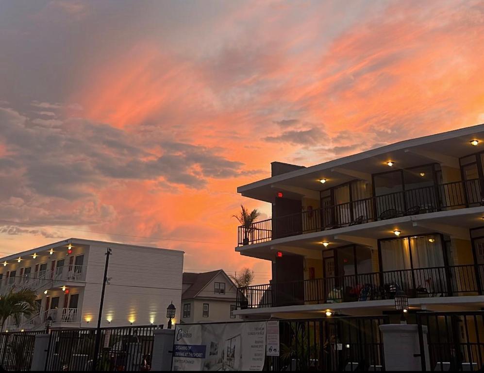 Settle In the Sun at The Carideon Family Resort, North Wildwood