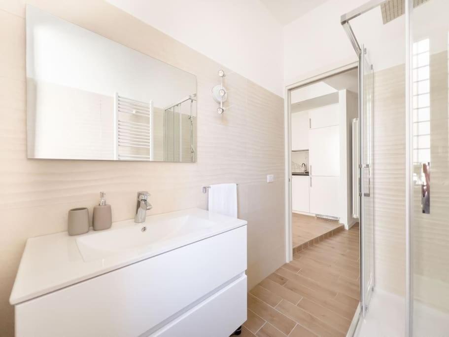 Cozy & Chic Apartment - Piazza Bologna - 4