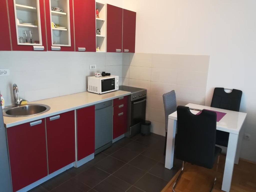 Rent a Conform Apartment - 4