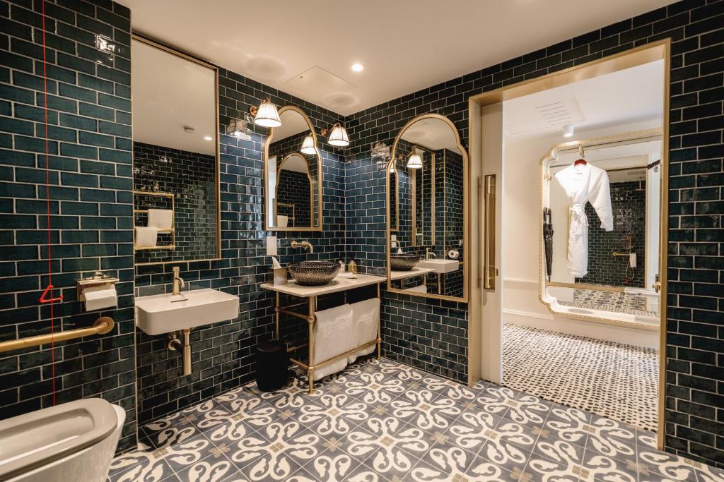 Hotel Facilities