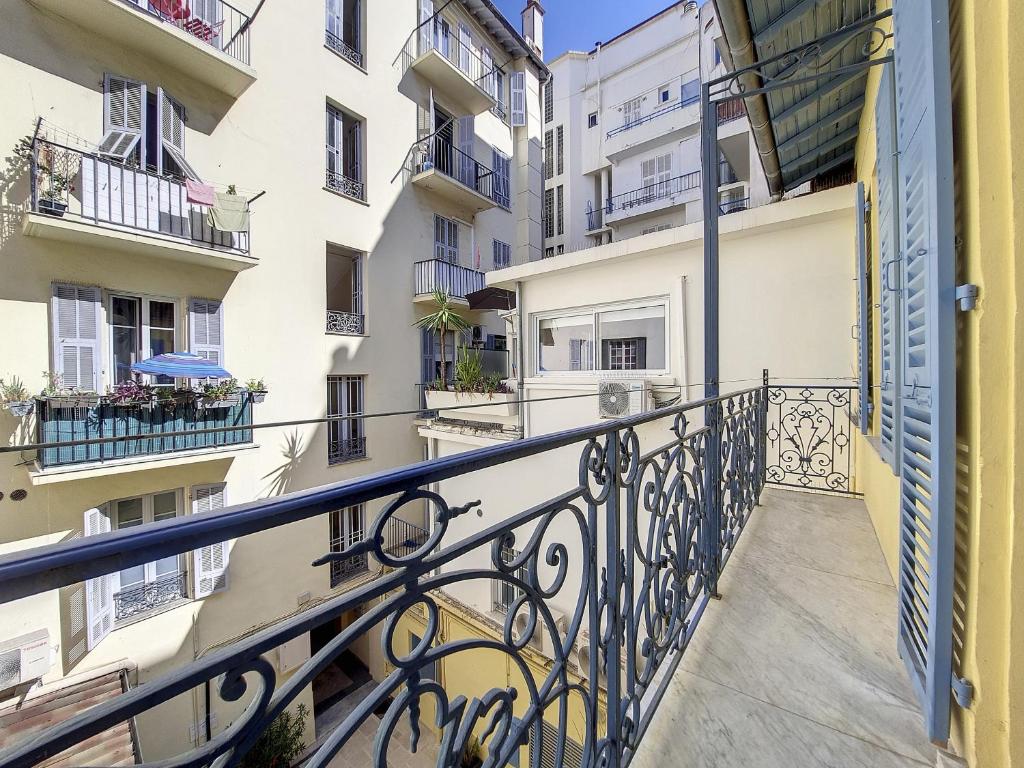Nestor&Jeeves - BRISE DE NICE - Balcony - Central - 4