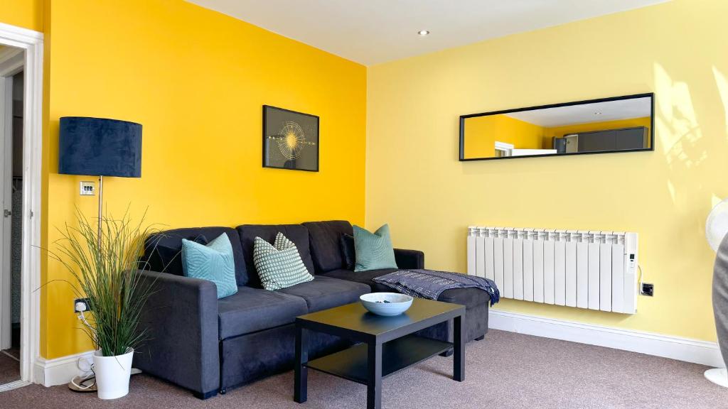Flat 5 mins away from beach!, Brighton and Hove