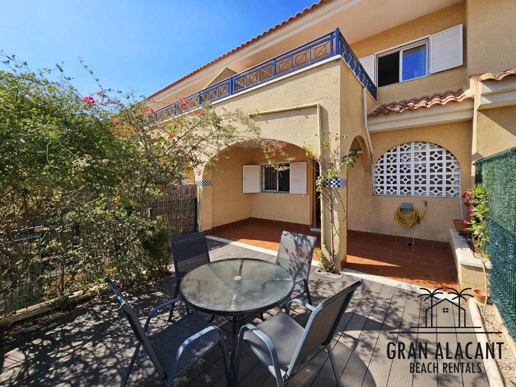 Stay In Novamar II - 1