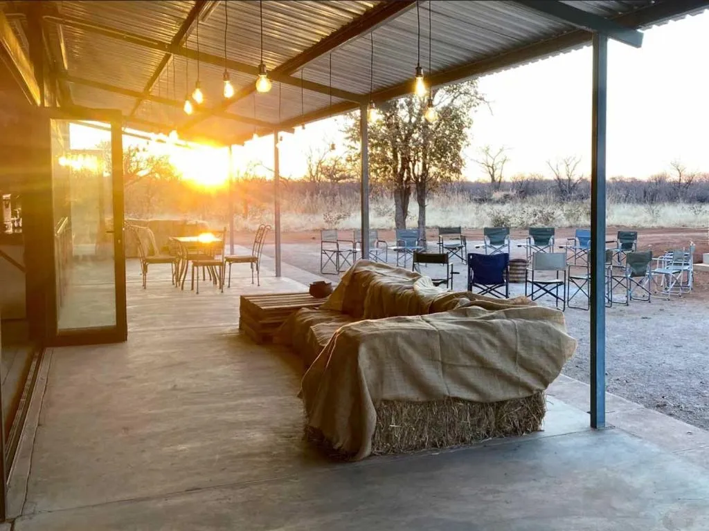 Kifaru Bush camp, hotel in Outjo