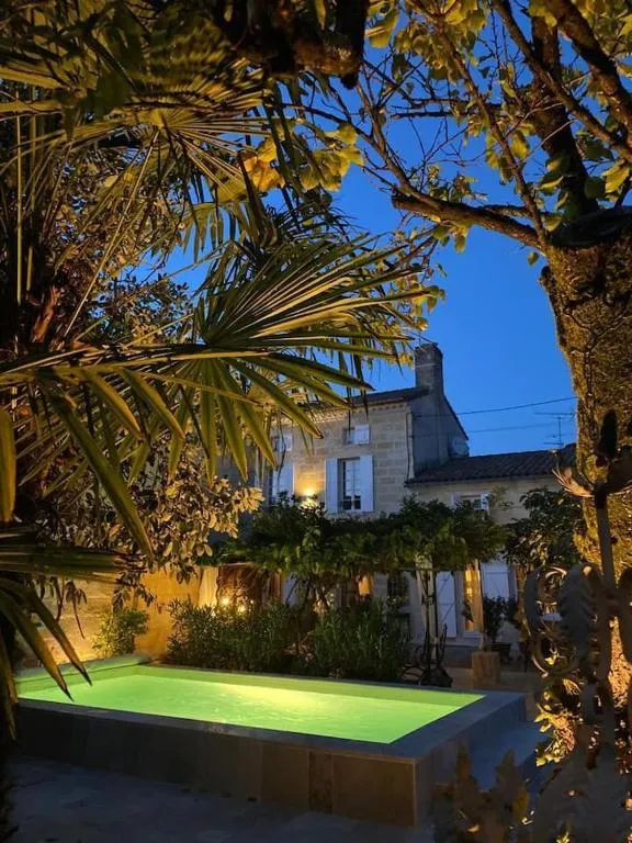 B&B Clos Emilion et table d'hôte en option，位于Vignonet的酒店