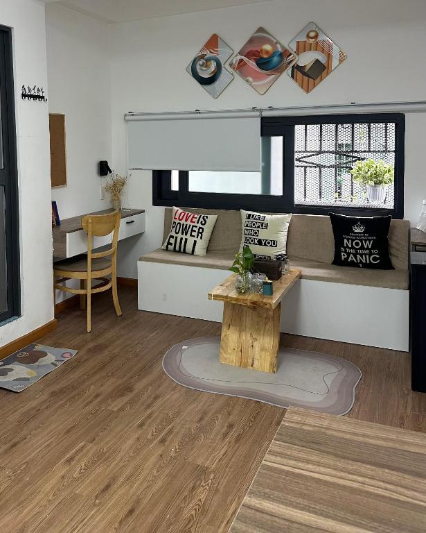 Tom&#8217;s house 156