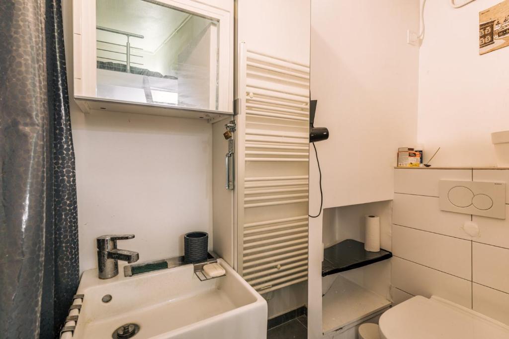 GuestReady - Cosy studio mezzanine in Paris - 4