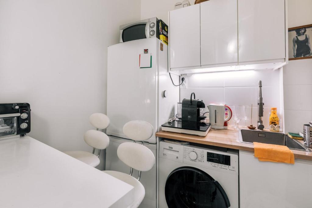 GuestReady - Cosy studio mezzanine in Paris - 5