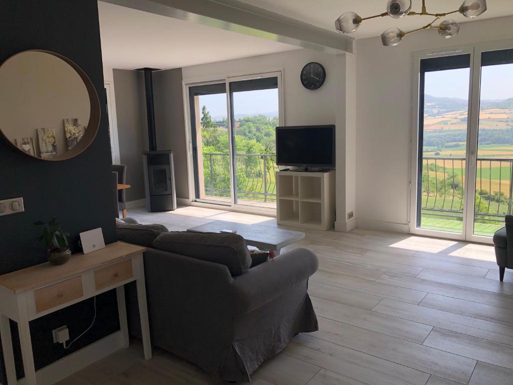 Appartement 100 m2 vue Sancy et Puy de Dôme, Veyre-Monton