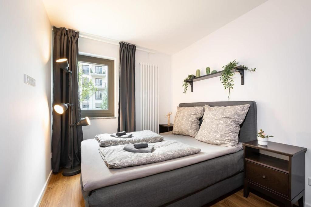 Urban Apartment with 2 Bedrooms - 2