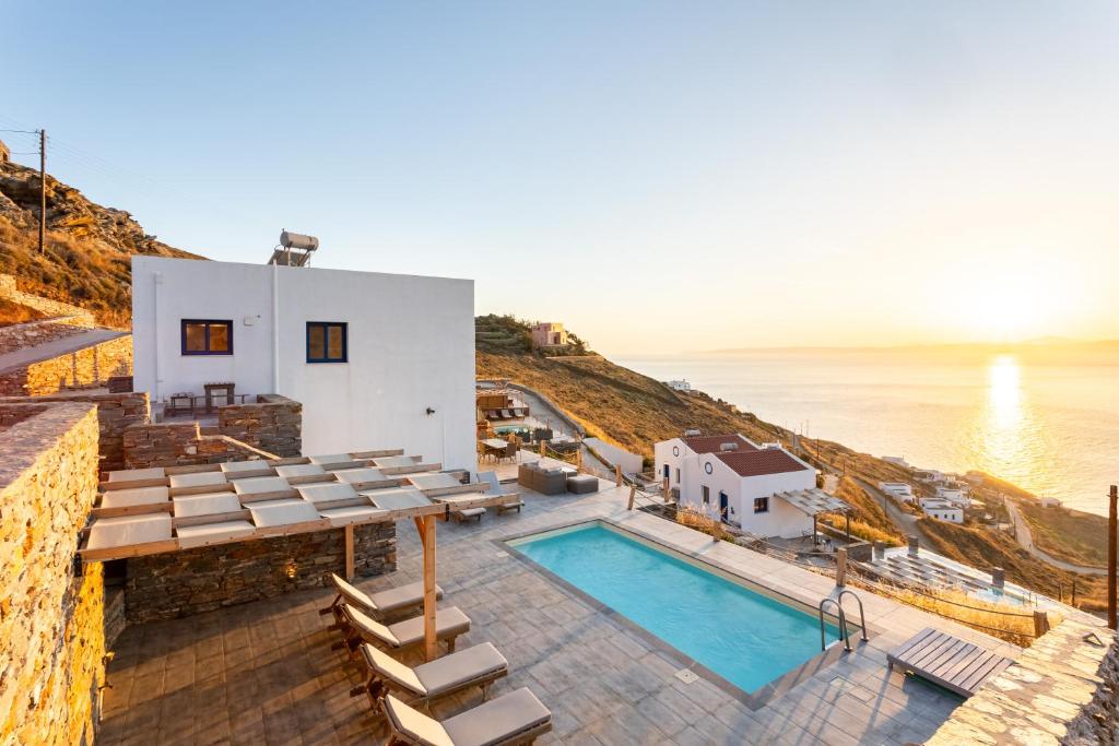 Live in Blue - Kea's Myriad Shades, Korissia