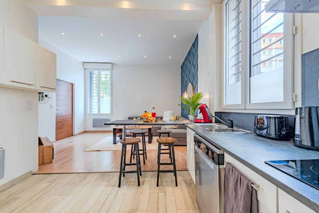 Chic Family - Neuf & Moderne - Parking Wifi Centre Ville Gare TGV - Confort idéal Famille - OFFRE SPECIALE - 4