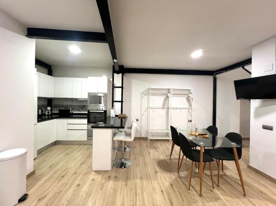 Duplex Cienfuegos I & old town by ELE Apartments - 4