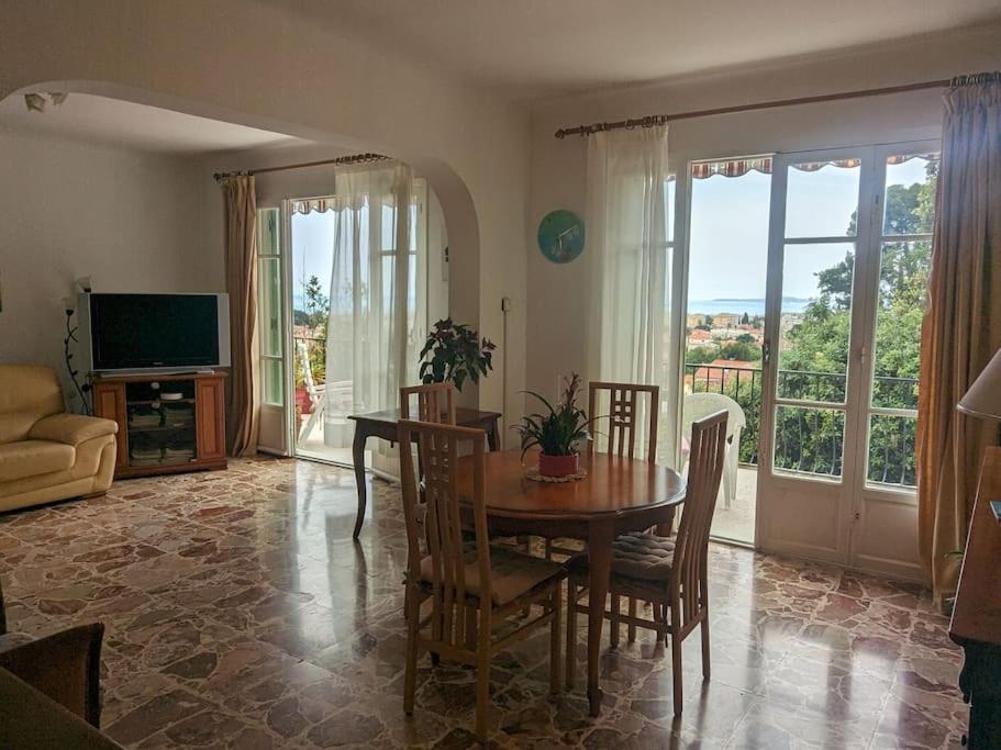 Oasis de sérénité avec vue mer imprenable, Cagnes-sur-Mer