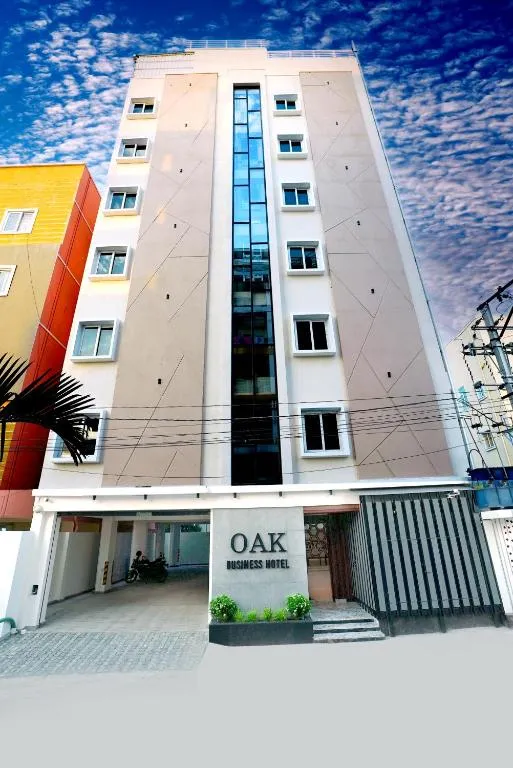 Oak Business Hotel，位于海得拉巴的酒店
