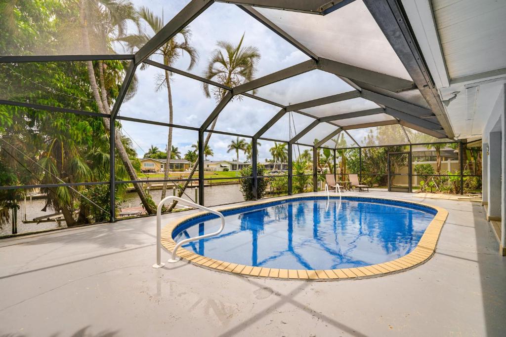 4 Mi to Beach with Boat Dock Cape Coral Retreat, Cape Coral