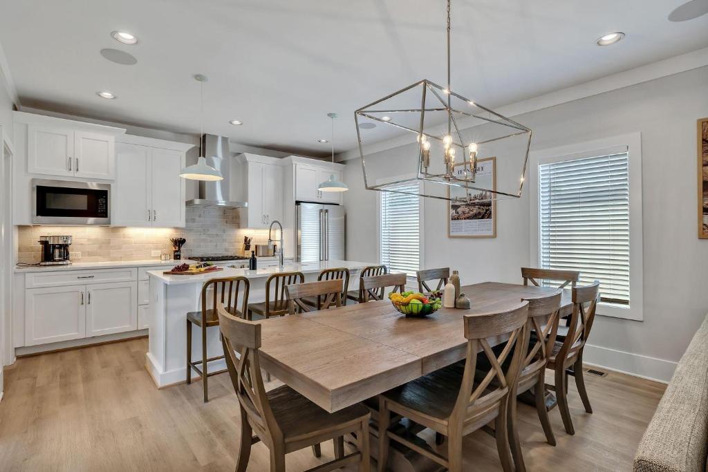 Soprano - Private Rooftop - 8 mins to Broadway, Nashville