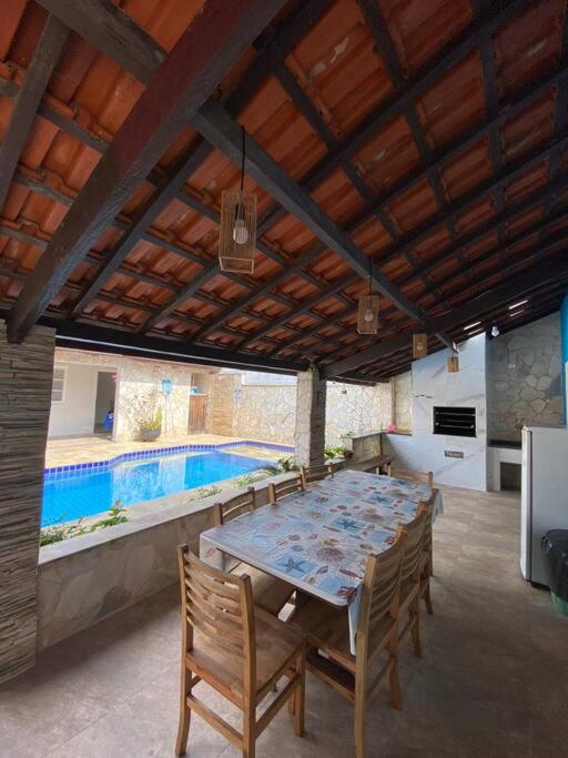 Casa com piscina a 300 metros do Mar, Itanhaém