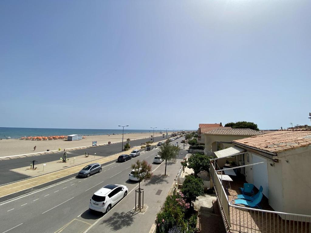 Narbonne-Plage : T4 en 1ère ligne, 7P, balcon, parking, accès plage direct - FR-1-795-6 - 5