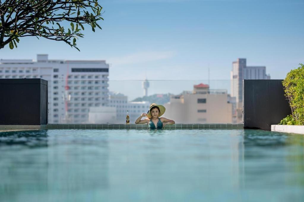 Page 10 Hotel, Pattaya South