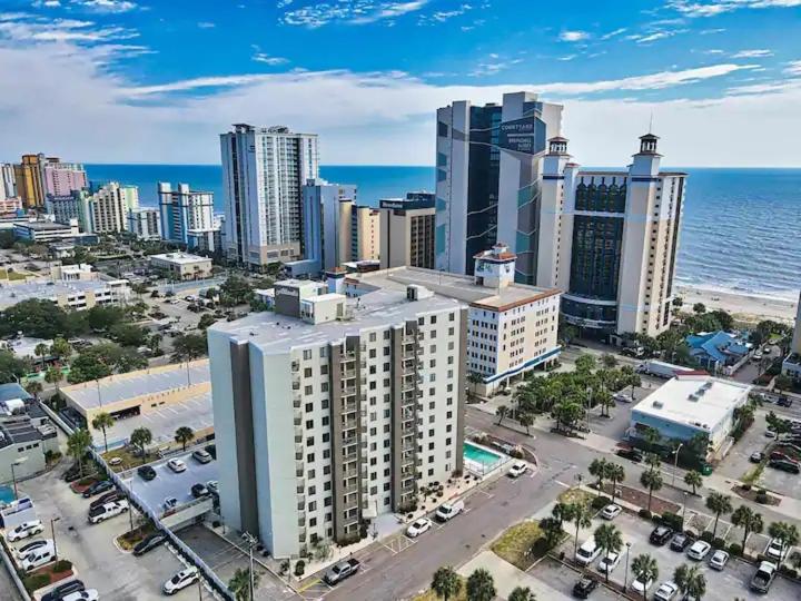 Seaside Serenity steps from the Shore, Myrtle Beach