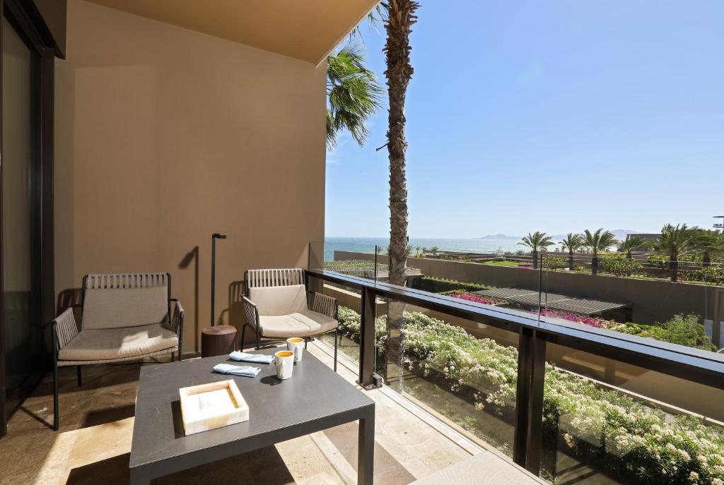 JW Marriott Los Cabos Beach Resort & Spa - 5